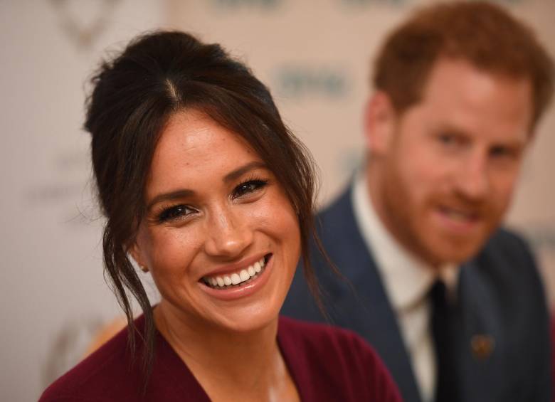 Meghan viajó a Canadá con su hijo Archie, dos días después del anuncio de la pareja de dar un paso atrás en la monarquía británica. FOTO AFP