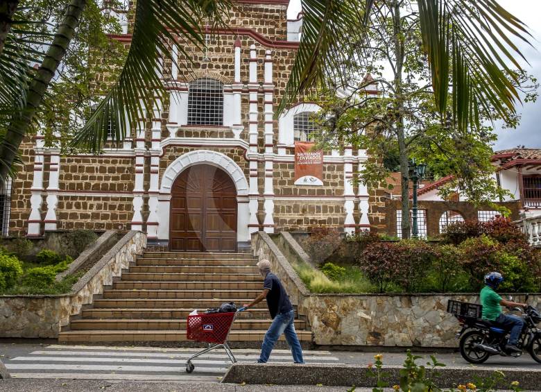 En esta localidad del norte del Aburrá, se priorizarán inversiones para atender las necesidades sociales y las del sector cultural, dijo la Alcaldía. FOTO JUAN ANTONIO SÁNCHEZ