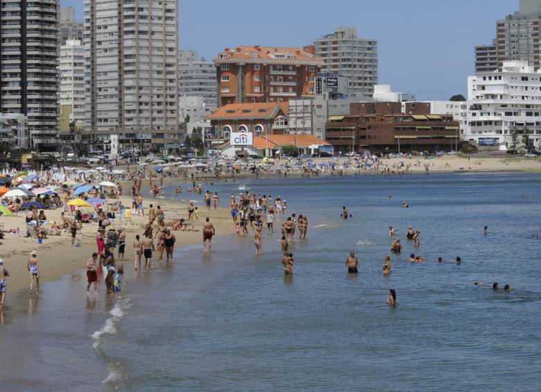 Para 2016 la misma ley hará que se “borren” dos de esos puentes, pues al menos tres días festivos inamovibles caerán, según el calendario, en fin de semana. FOTO COLPRENSA