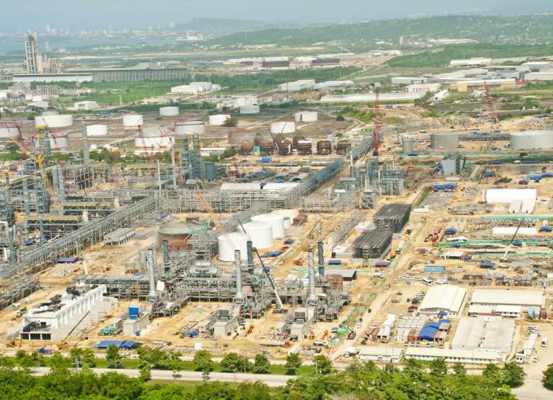 Panorámica del nivel de avance que tenían las obras de ampliación de Reficar en noviembre de 2012. FOTO cortesía reficar