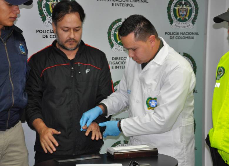 Carlos Hernández, alias “Duncan”, ya fue reseñado en Bogotá y podría ser extraditado a los Estados Unidos. FOTO cortesía dijín.