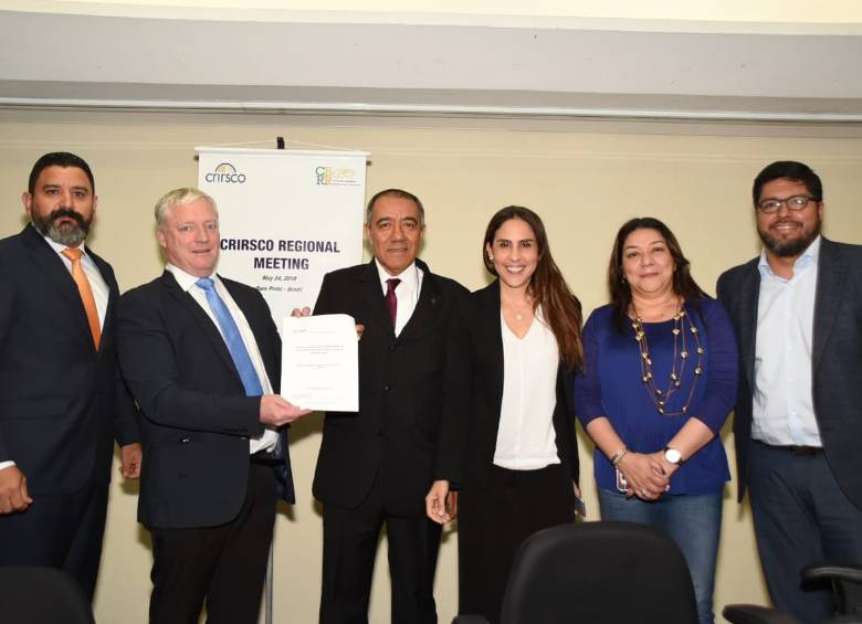 En acto celebrado en Ouro Preto, estado de Minas Gerais en Brasil, se anunció el ingreso de Colombia al Comité Internacional para el Reporte de Recursos y Reservas (CRIRSCO). Foto: Cortesía ANM.