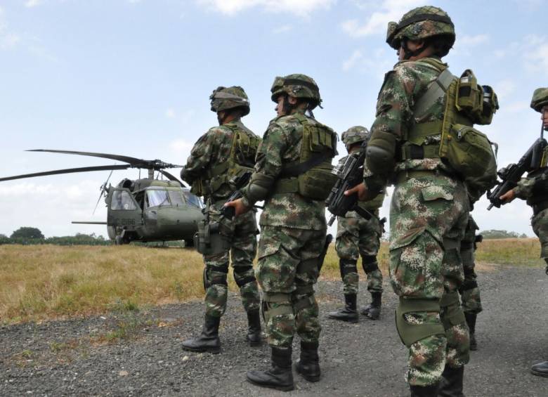 Miembros del Ejército Nacional refuerzan la seguridad en el Bajo Cauca antioqueño. FOTO CORTESÍA 