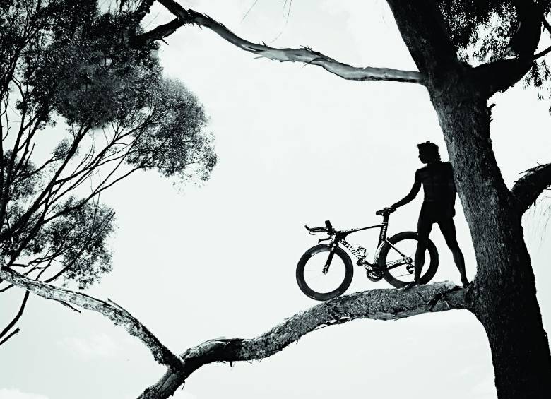 Son cuatro fotos inéditas en las cuales posó desnudo para el fotógrafo Mauricio Vélez. FOTO Colprensa