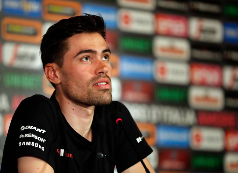 Dumoulin triunfó el año pasado en el Giro luego de superar por 31 segundos al colombiano Nairo Quintana. FOTO AFP