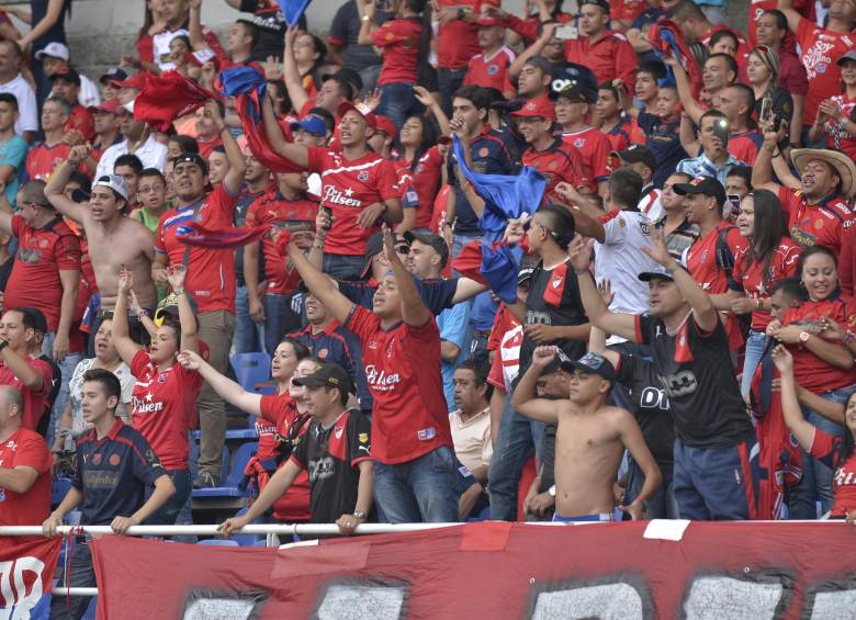Más de 10.000 personas acompañaron al DIM hasta Pereira para el decisivo encuentro. FOTO COLPRENSA