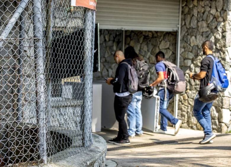 La deserción académica se presenta, en su mayoría, por problemas económicos. Foto: Juan Antonio Sánchez. 