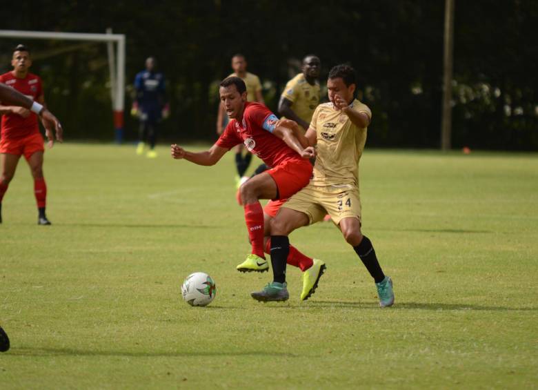 Andrés Ricaurte, durante el duelo en el que Medellín y Rionegro empataron 1-1 el pasado martes. FOTO cortesía dim