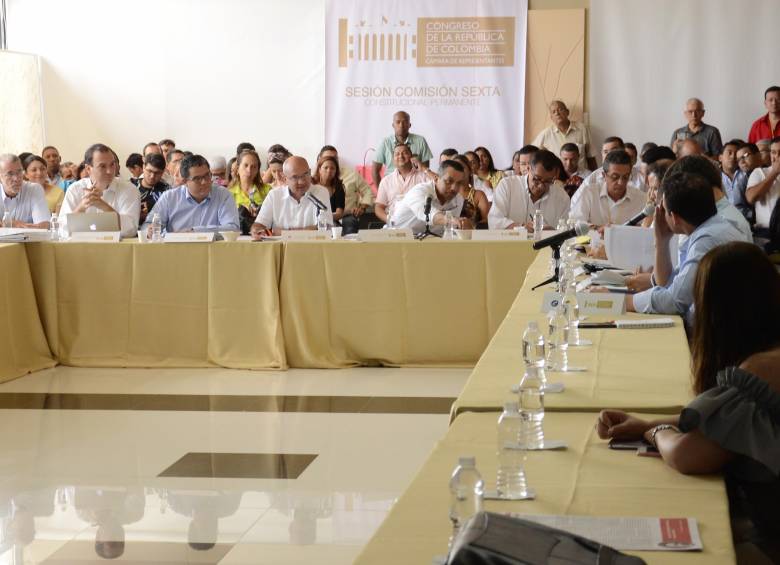El ministro de Minas y Energía de Colombia, Germán Arce, dijo este martes que la intervención del Gobierno en la distribuidora de energía Electricaribe. FOTO COLPRENSA