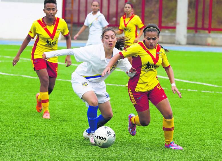 El fútbol femenino de Colombia sigue ganando terreno. Antioquia salvó, en el desempate por penaltis, la presencia de Formas Íntimas en la Copa Libertadores. FOTO Juan Antonio Sánchez
