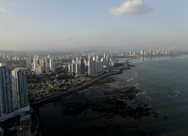 El ministro francés de Finanzas, Michel Sapin, anunció este martes que su país ha vuelto a incluir Panamá en su lista de paraísos fiscales. FOTO AP