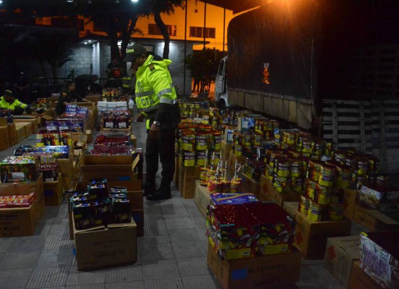 Incautan tres toneladas de pólvora en Itagüí