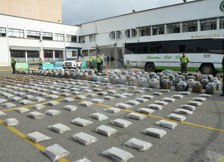 En total se decomisaron tres toneladas de marihuana. FOTO CORTESÍA POLICÍA ANTIOQUIA