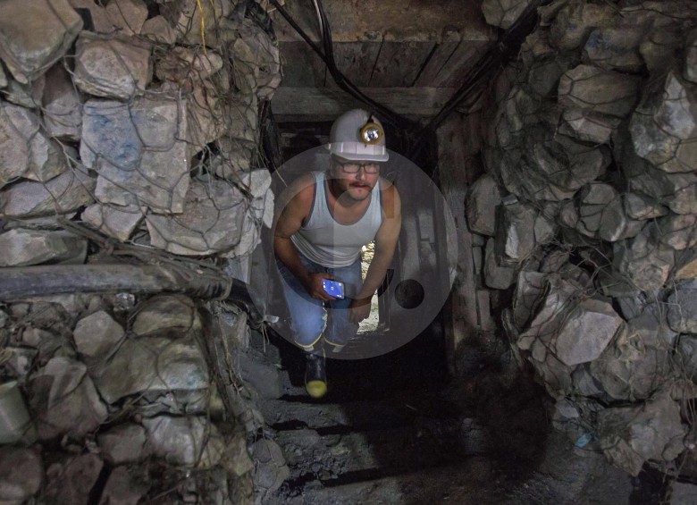 La entrega de estas licencias ambientales pretende que mineros informales organicen su labor y la ejerzan en la legalidad, disminuyendo el impacto en el entorno. FOTO Jaime pérez