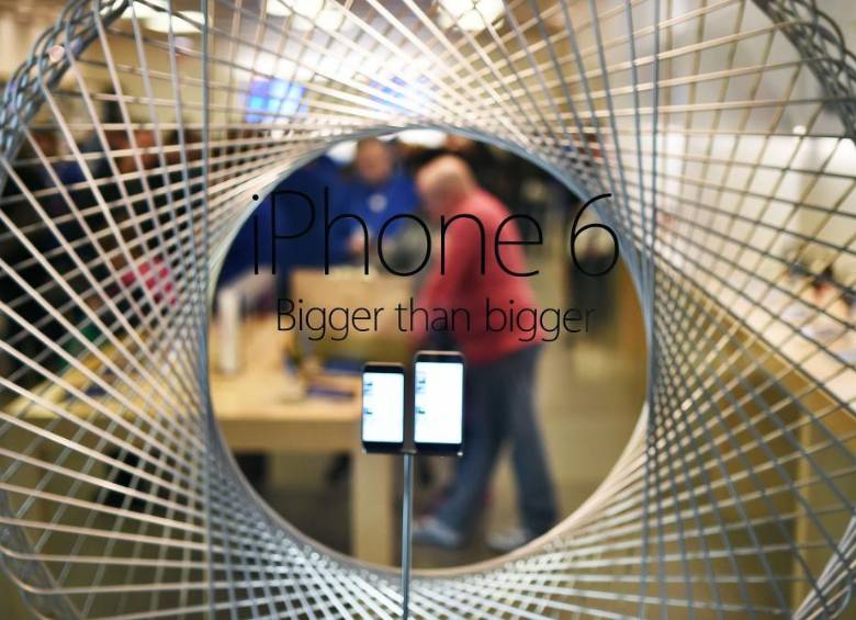 El iPhone 6 es exhibido en una tienda de Atlantic City, Estados Unidos.