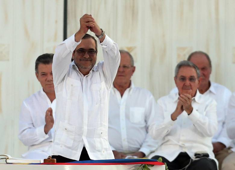 Las Farc piden perdón y Santos les da la bienvenida a la democracia