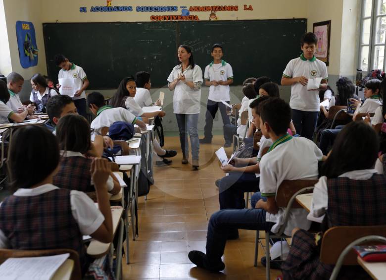 Un proyecto de ley que pretende que la historia sea de nuevo una materia obligatoria e independiente en el sistema escolar. FOTO Henry Agudelo Cano
