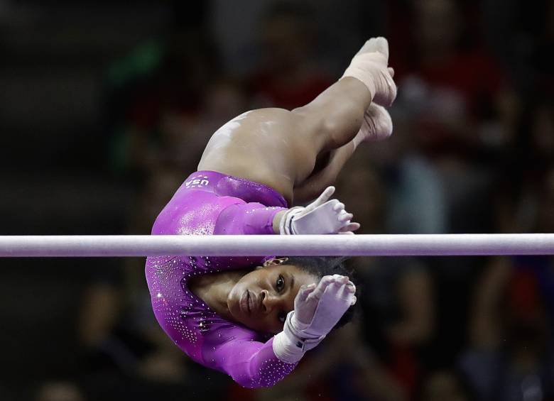 Médico del equipo de gimnasia de Simone Biles, demandado por abuso sexual
