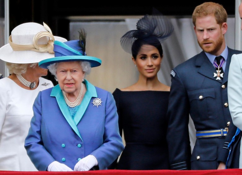 El anuncio llega una semana después de que los duques de Sussex comunicaran su deseo de dejar la primera línea de la monarquía británica. Foto AFP