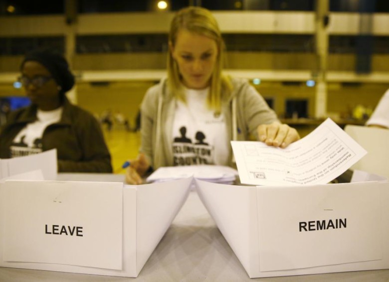 El resultado impulsará una serie de negociaciones mientras Gran Bretaña y la UE buscan la forma de separar sus economías. FOTO Reuters