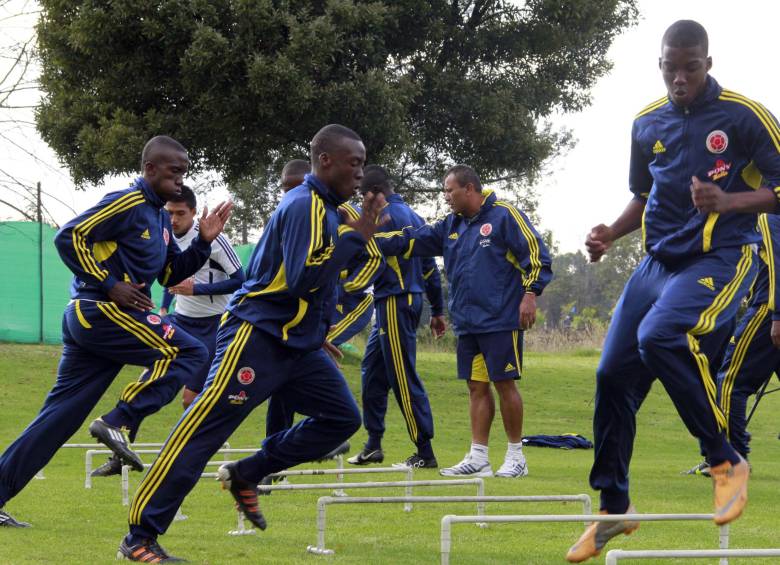 Dos sesiones de entrenamiento realizó en Luque el seleccionado colombiano antes del estreno en el Suramericano. FOTO colprensa 