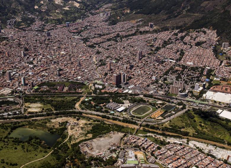 El pronunciamiento lo hizo este sábado el alcalde Gutiérrez en la Jornada del Taller Construyendo País, en la que participó el Gobierno Nacional, ciudadanos y el municipio. Banda el Mesa tiene centro de operaciones en Bello (imagen). Foto: JAIME PÉREZ.