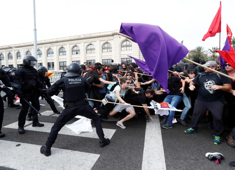 Los choques con las autoridades han sido una constante. FOTO Reuters