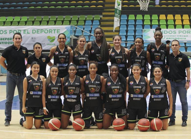 El quinteto del Leonas Inder Medellín avanzó a la final de la Liga Superior de baloncesto femenino que se disputa en la capital de la montaña. FOTO CORTESÍA INDER