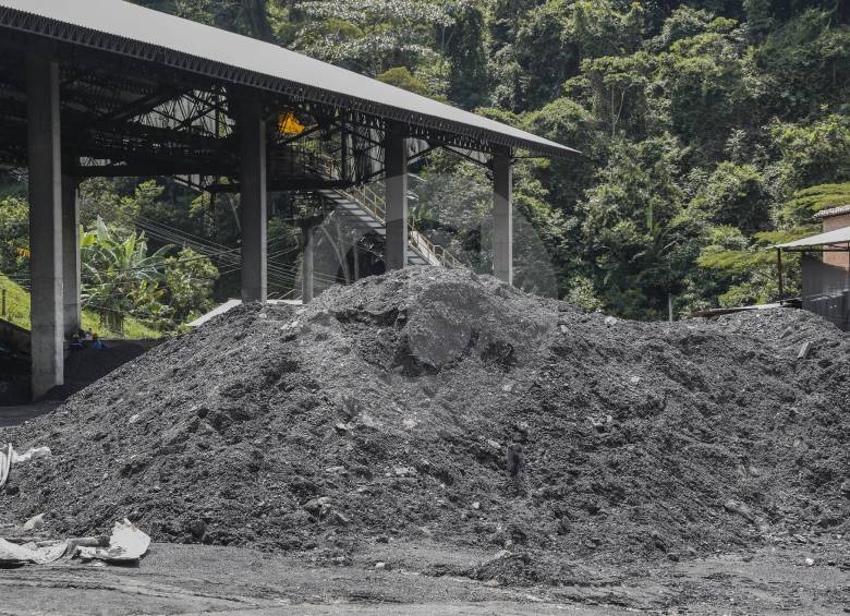 La caída se debe a la baja venta de carbón en otros países, la cual pasó de ser de 722,1 millones de dólares en julio del año anterior a 457 millones de dólares en el mismo mes este año.Foto: El Colombiano