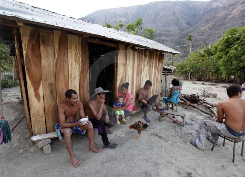 Orojobajo está ubicado a 12 horas de Sabanalarga. Desde el corregimiento del Valle, en Toledo, se puede tomar una chalupa para viajar hora y media por el río Cauca. FOTO Manuel Saldarriaga