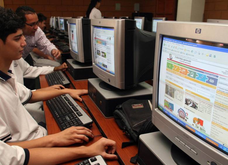 Incluso la educación tradicional puede hacer uso de la virtualidad para fortalecerse. FOTO archivo