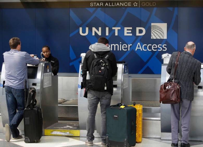 United Airlines, en medio de la polémica. FOTO AFP