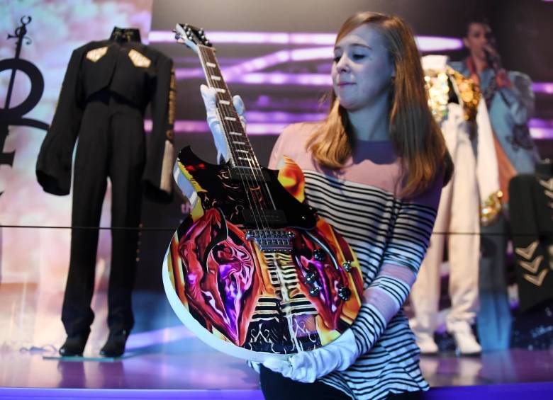 Prince revive con una exposición de sus pertenencias 