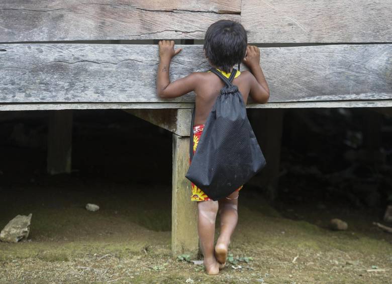 Niños indígenas emberá. FOTO: Manuel Saldarriaga