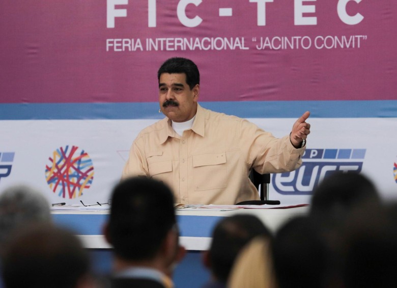 El presidente venezolano, Nicolás Maduro, dijo que la criptomoneda “petro” aliviarían las sanciones financieras a ese país. FOTO efe