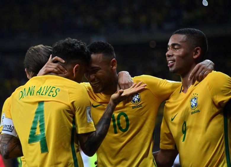 Neymar marcó el segundo gol de Brasil a los 45 minutos. FOTO AFP