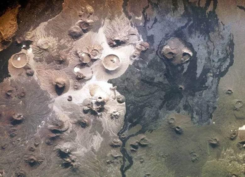 Hallan misteriosas estructuras de piedra gracias a Google Earth