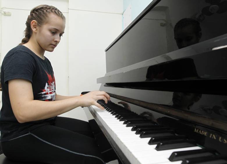 Dos amores se pelean el corazón de Laura López