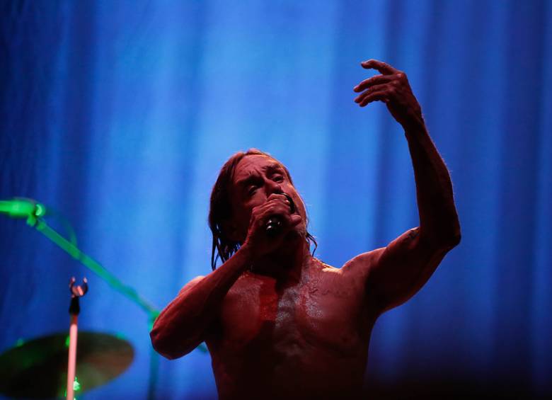 Casi dos horas duró el concierto del abuelo del Punk en Bogotá. FOTO Colprensa