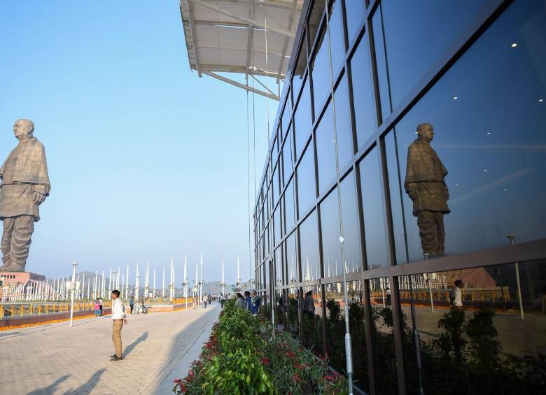 India inaugura la estatua más alta del mundo de 182 metros