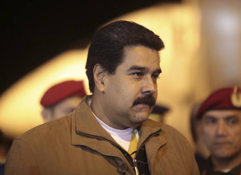 El presidente Nicolás Maduro acusó al expresidente Álvaro Uribe de estar detrás de este homicidio. FOTO REUTERS