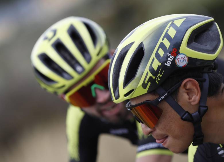 Esteban Chaves se impuso en Lagunas de Neila en 2012 sobre Sergio Henao y terminó tercero en la general. FOTO EFE