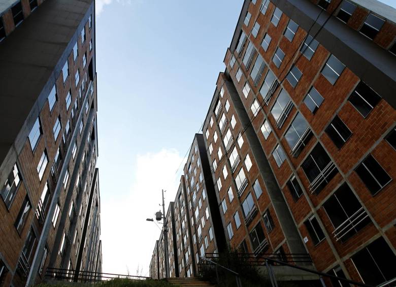 Construcción genera 1,4 millones de empleos en el país. Expertos coinciden en que es la hora de comprar vivienda. FOTO Jaime Pérez