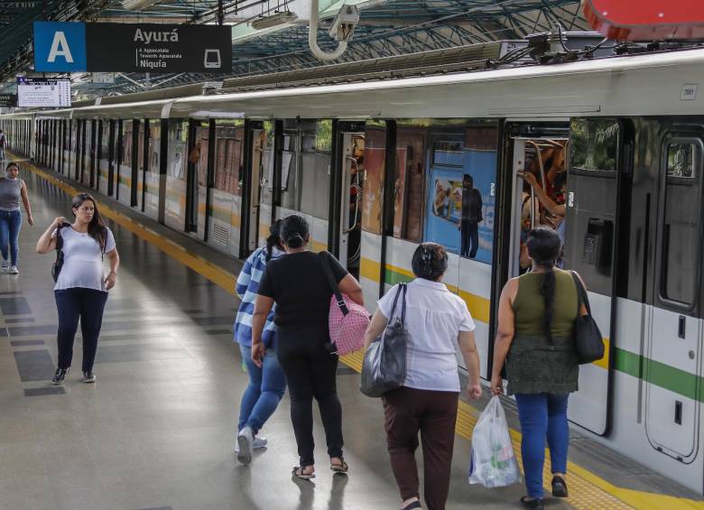 La extensión de horarios beneficiará a los ciudadanos para disfrutar más la Navidad. FOTO ARCHIVO