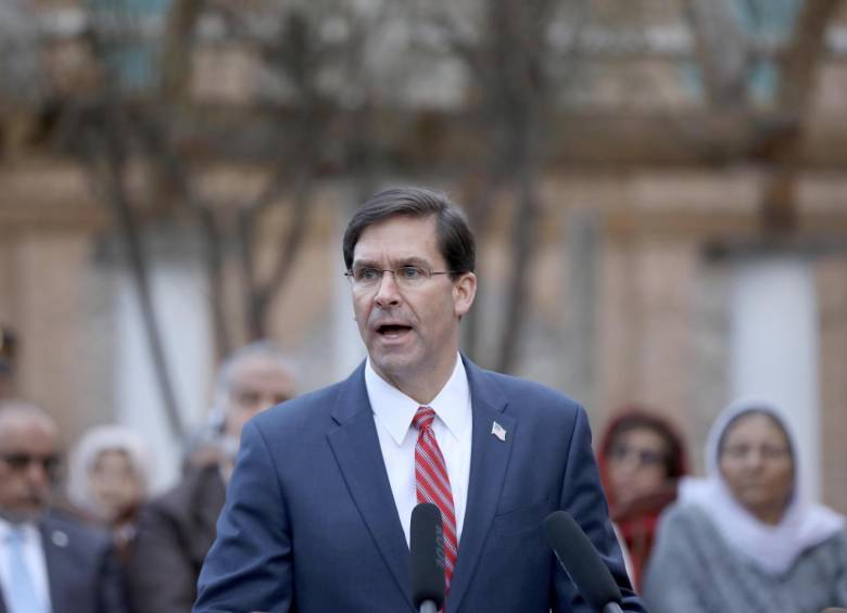 El secretario de Defensa de Estados Unidos, Mark Esper, durante la conferencia de prensa sobre el acuerdo de paz con los talibanes. FOTO EFE
