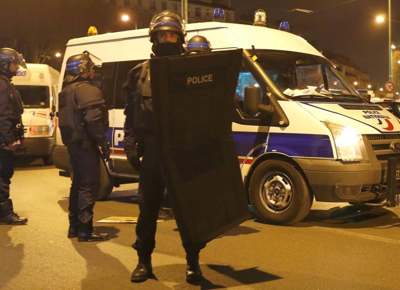 Operativo antiterrorista en París dejó dos muertos y siete capturados