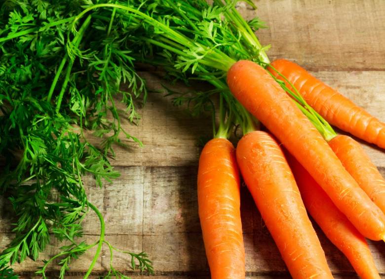 La vitamina A en las zanahorias surge de sus pigmentos naranjas conocidos como carotenoides. FOTO Shutterstock