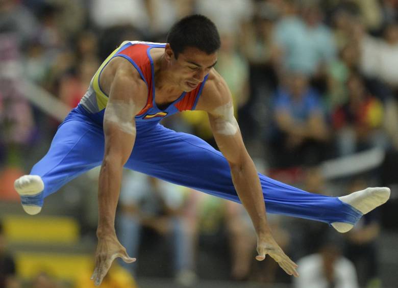 Hacía cinco años que Jorge Hugo Giraldo no ganaba la general individual en el Suramericano de gimnasia artística. FOTO archivo 