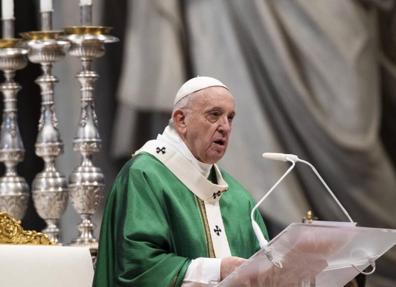 Papa lidera misa en el Vaticano. FOTO EFE