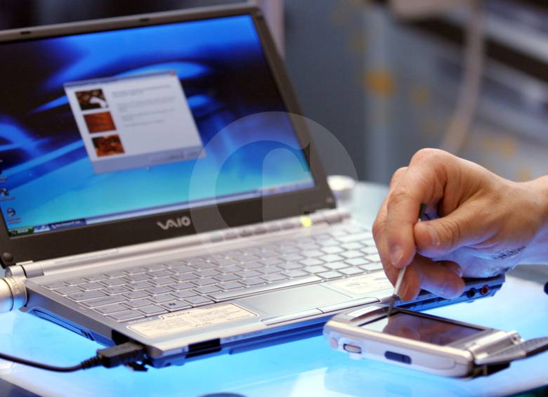 En el día mundial de internet, el MinTIC resaltó la necesidad de conectar a 23,8 millones de personas de las regiones. FOTO Juan Antonio Sánchez